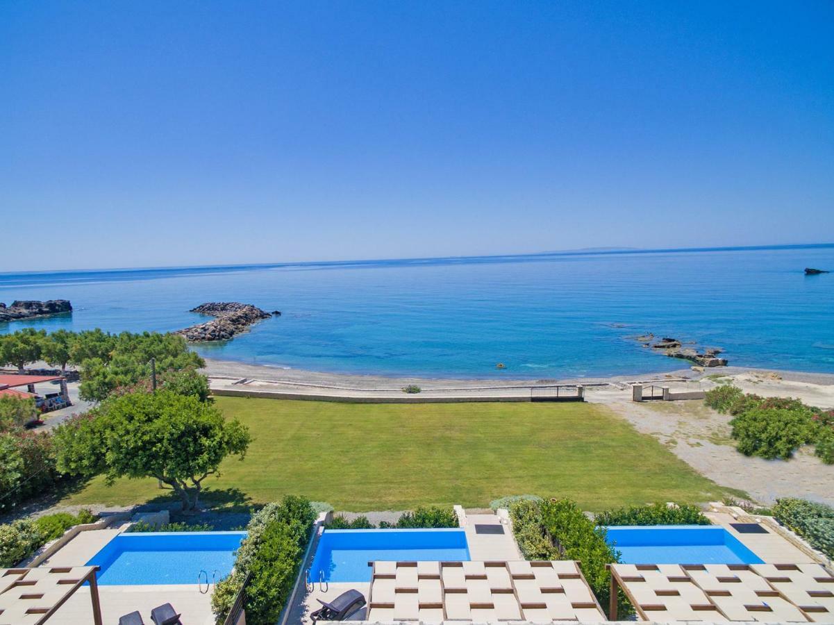Mary Beach Rodhákinon Luaran gambar