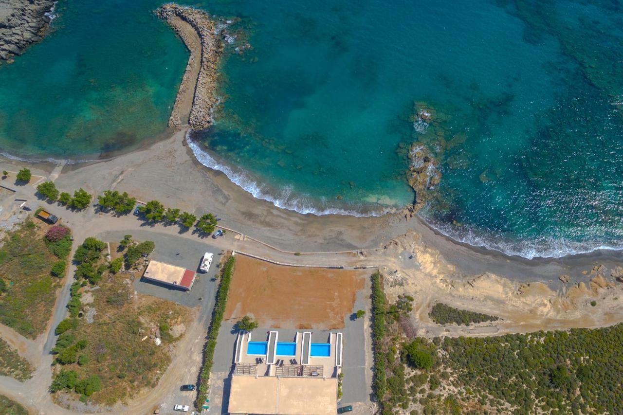 Mary Beach Rodhákinon Luaran gambar